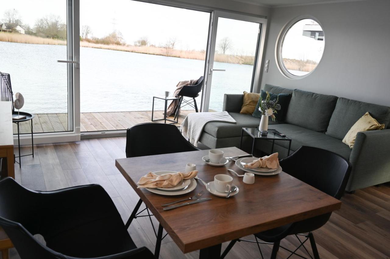 Hausboot Kajuete Am Nixensteg Am Wangermeer Mit Hund شيلينغ المظهر الخارجي الصورة