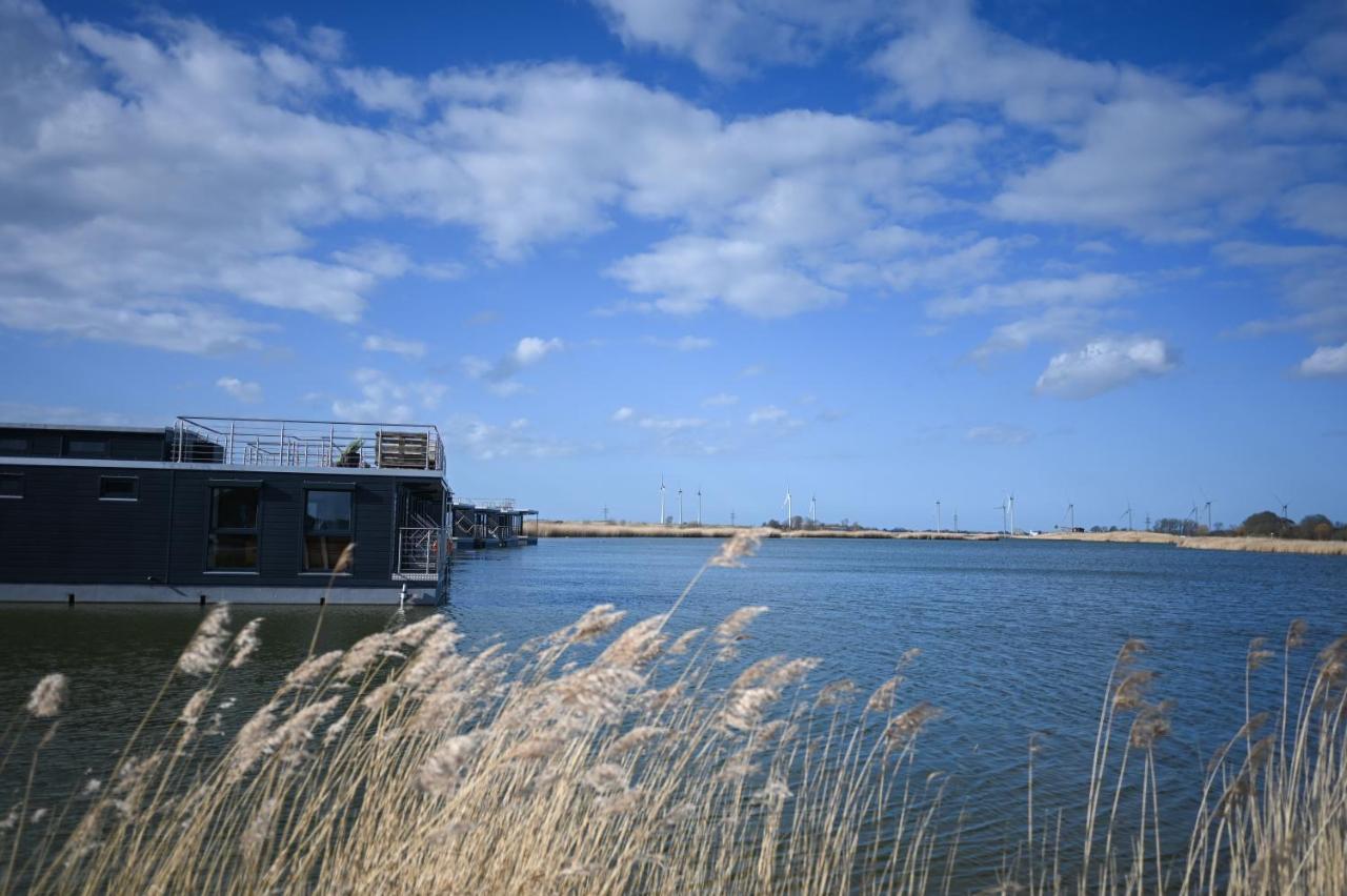 Hausboot Kajuete Am Nixensteg Am Wangermeer Mit Hund شيلينغ المظهر الخارجي الصورة